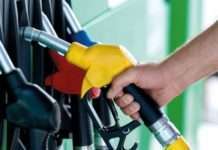 Бензин в Україні таки подешевшав, учасники ринку знизили ціни на 30 коп.