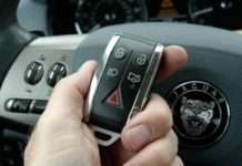 Сіла батарея в ключі автомобіля: Як відкрити двері і запустити двигун