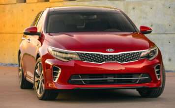 2015 Нью-Йорк: оновлена Кіа Оптима 2016 модельного року