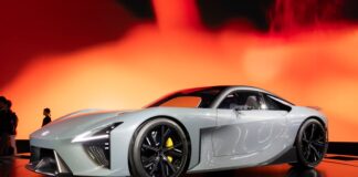 Toyota використовуватиме твердотільні батареї в «високопродуктивних» електромобілях у 2027 році