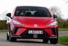 MG4 Електричний хетчбек: лізинг знижує ціну до £177,98 на місяць