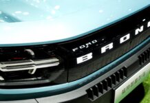 Bronco Ford in esclusiva per la Cina: potenza e valore che gli acquirenti statunitensi possono solo sognare