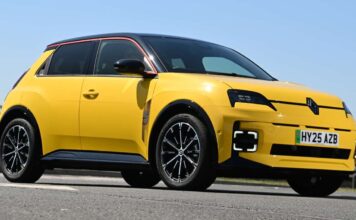 Електромобілі: список відповідних моделей і ключових факторів