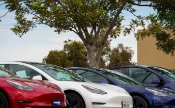 Ваш посібник із купівлі вживаного електромобіля у 2026 році