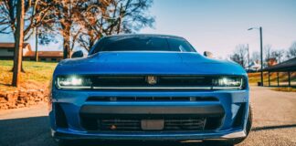 I rivenditori Stellantis criticano la precedente leadership e lodano la nuova direzione