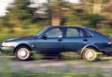 Saab 900SE: Шведська оригінальність, яка досі виділяється