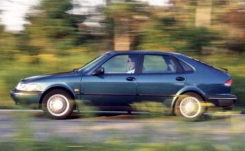 Saab 900SE: Шведська оригінальність, яка досі виділяється