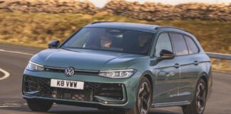 Volkswagen Passat Black Edition: Híbrido Plug-in Premium disponível por £ 250/mês