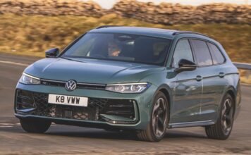 Volkswagen Passat Black Edition: Преміальний гібрид, що підключається, доступний за £250 на місяць
