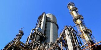 Австралія відкладає обслуговування нафтопереробних заводів, щоб пом’якшити паливну кризу