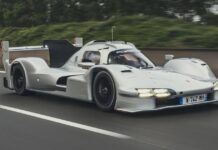 Porsche Змінює Плани по Гіперкару: Гоночна Модель Le Mans у Пріоритеті Замість Електричного Бачення
