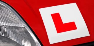 AA e BSM condannati a rimborsare migliaia di studenti per commissioni di prenotazione nascoste