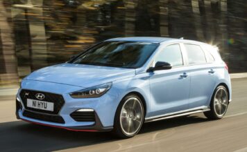 Hyundai i30 N: Высокие амбиции на пути к спортивным вершинам
