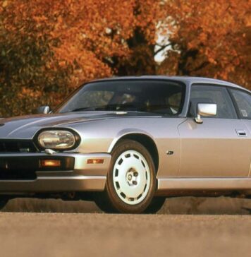 Невблаганна чарівність Jaguar XJR-S: Відродження високопродуктивного монстра