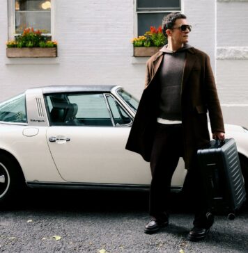 Porsche за 1925 доларів із колесами, які можна налаштувати, і биркою на сумці — найдурніший спосіб володіти брендом