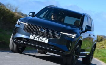 Оновлений Volvo XC90: позачасовий семимісний автомобіль на мінливому ринку