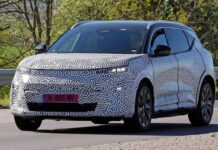 Оновлення Renault Scenic: чого чекати від оновленого електромобіля