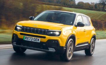 Jeep Avenger 2026: Брутальний вигляд, тісний салон