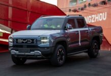 BYD повертає гроші покупцям через плутанину з роками випуску 2025/2026