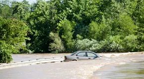 Jak kupić samochód po powodzi i nie stracić fortuny