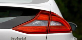 Mengapa Wilayah Valais di Swiss Memotong Subsidi Hibrida Plug-in Setelah Studi Emisi di Dunia Nyata