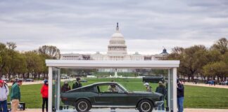 Почему Mustang Bullitt Стива Маккуина и первый Plymouth Voyager попали в один исторический список