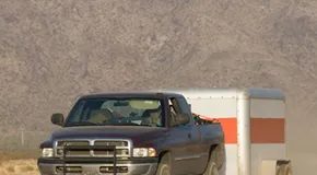 Como os assentos de mola do eixo evitam que seu trailer desmorone