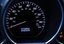 Чи дійсно гібридні автомобілі позбавлені швидкості та потужності?